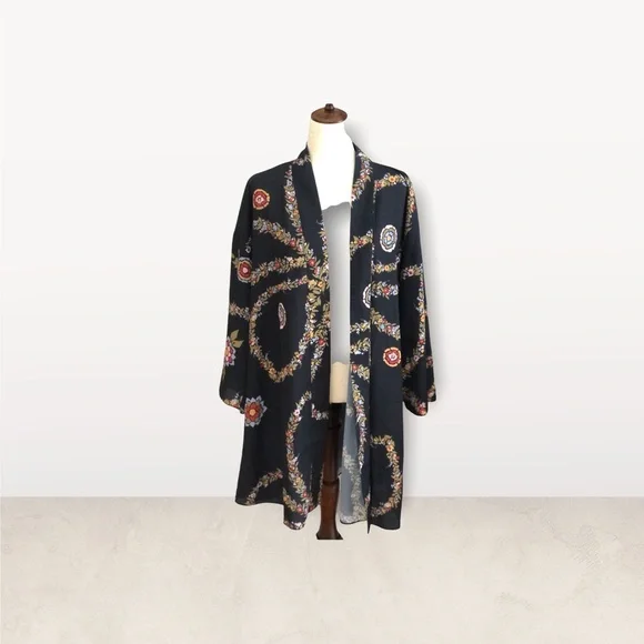 ModCloth Floral Kimono/ Jacket 3/4 Length Sleeve Semi-sheer Lightweight Stylish - Picture 2 of 9